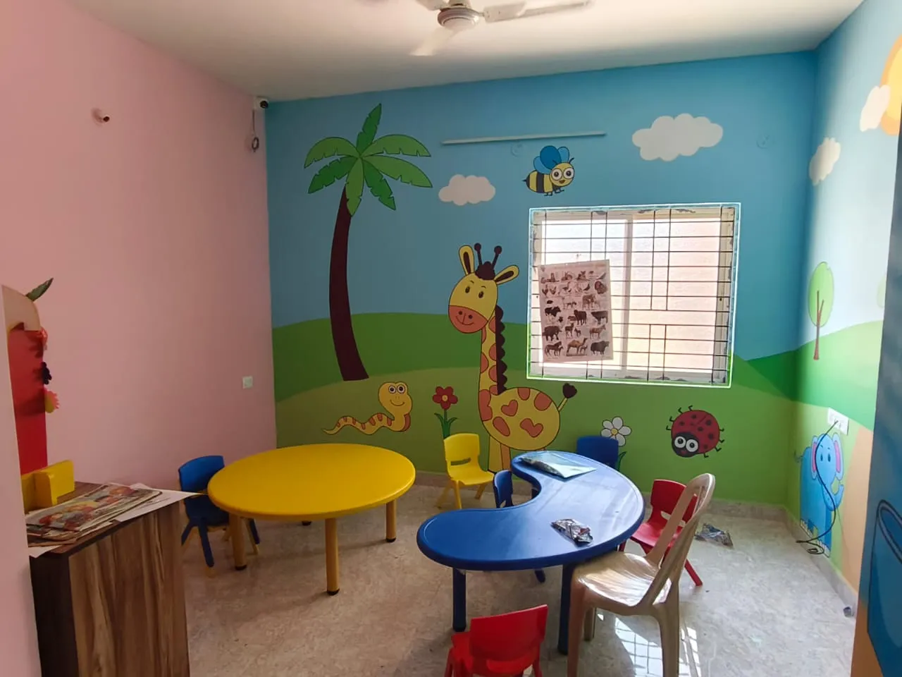 Calm daycare nap room